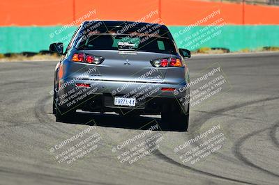 media/Oct-18-2025-Extreme Speed (Sat) [[d6d7e1fef1]]/Group 2 Green/Session 2 (Turn 3)/